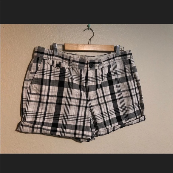 Black and white plaid shorts size 14 by Dockers - Picture 2 of 6